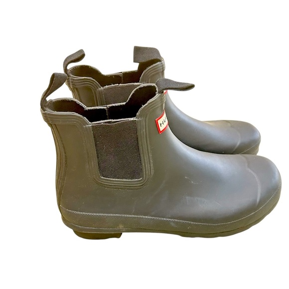 Hunter Black Rubber pull on short original Chelsea Boots size 10 - Picture 1 of 11
